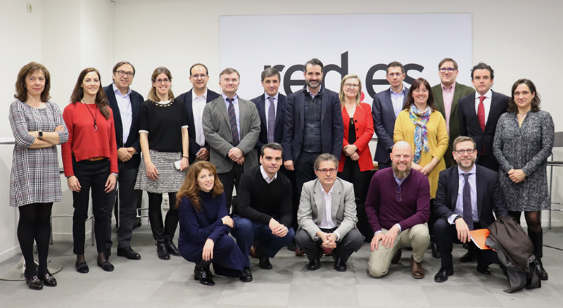 Foto de familia de los miembros del Comité Técnico del V Congreso Ciudades Inteligentes.