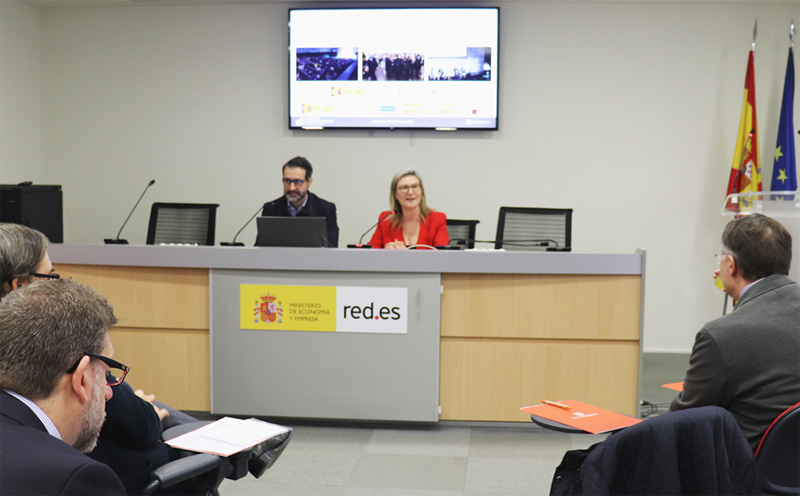 David Cierco, director general de Red.es, e Inés Leal, directora del Congreso Ciudades Inteligentes, durante el lanzamiento de la quinta edición del evento.