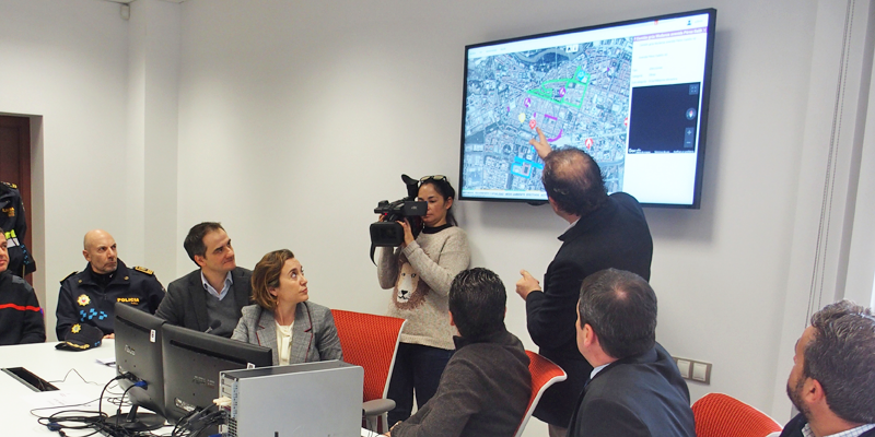 Presentación del nuevo sistemas de comunicaciones para Policía, Bomberos y Protección Civil de Logroño, un integrador digital facilita información y datos en tiempo real sobre la posible incidencia.