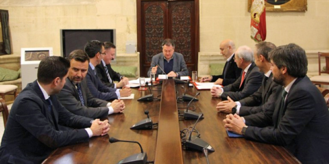 Sevilla acuerda desarrollar un parking inteligente en el Parque Científico y Tecnológico Cartuja