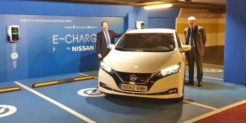 Aparcamientos de nueve ciudades incorporarán puntos de carga eléctrica semirrápida de Nissan