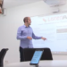 La App ListenAll permite a las personas con discapacidad auditiva seguir y transcribir una clase en tiempo real