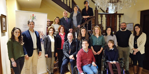 Una solución de teleasistencia inteligente y accesible mejora la atención a las personas con Iot, cloud y nuevos sensores