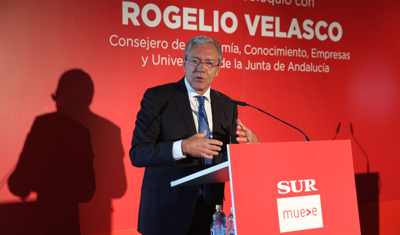 Rogelio Velasco, consejero de Economía, Conocimiento, Empresas y Universidad de la Junta de Andalucía anunció que la ciudad de Málaga contará con dos nodos de red 5G el próximo verano.