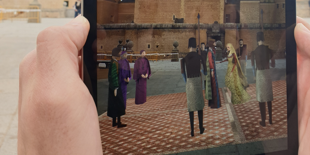 A través de las tecnologías de realidad aumentada y realidad mixta se pueden recrear escenas históricas de la época de los Reyes Católicos en Segovia.