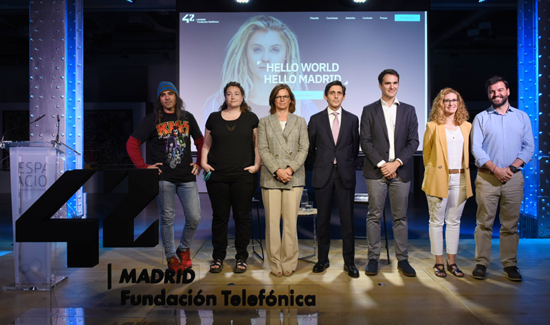 Acto de presentación de "42Madrid", que ha contado con la presencia del presidente de Telefónica, José María Álvarez-Pallete (centro).