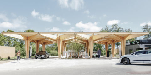 Una red de estaciones sostenibles de recarga ultrarrápida inaugura su primer espacio en Dinamarca