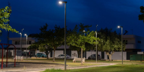 La ciudad de La Pobla de Vallbona instala tecnología LED y un sistema de control remoto de alumbrado de Schréder