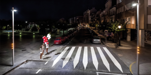 Setga aplica en pasos de peatones un sistema de refuerzo lumínico inteligente con señalización