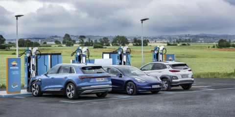 Nuevo acuerdo empresarial que permitirá dotar de una segunda vida a las baterías de autobuses eléctricos