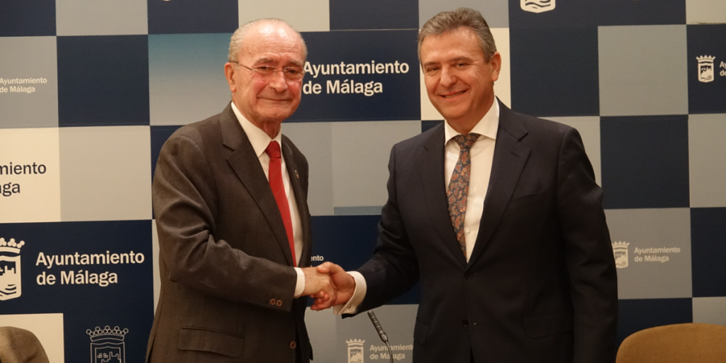 El alcalde de Málaga, Francisco de la Torre, y el director general de Endesa en Andalucía y Extremadura, Francisco Arteaga