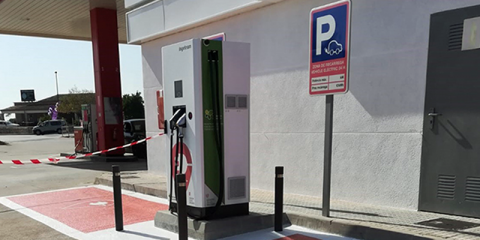 El litoral catalán tendrá estaciones de recarga de vehículos eléctricos en 13 puertos
