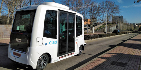 La Universidad Autónoma de Madrid acoge un proyecto piloto de autobús autónomo y eléctrico