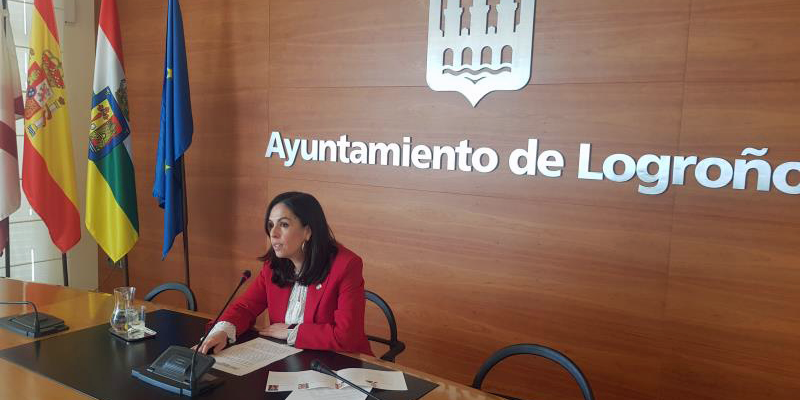 La concejala Ayuntamiento de Logroño, Esmeralda Campos, presenta Diálogos RECI