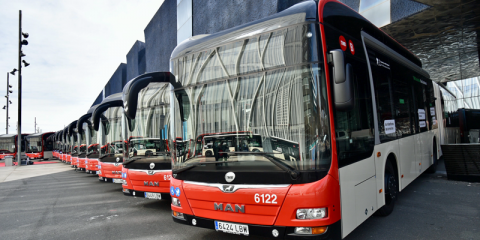 Barcelona eleva a 184 el número de autobuses con un sistema de conducción inteligente integrado