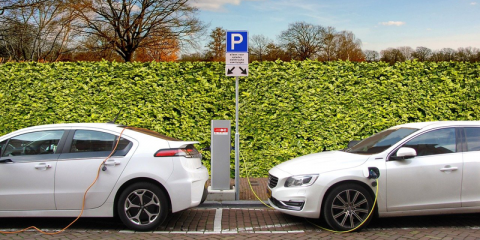 Acuerdo para fomentar la movilidad eléctrica y la transición energética en Aragón