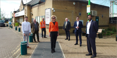 Piloto para aprovechar la energía generada por las pisadas en una estación de tren de Reino Unido