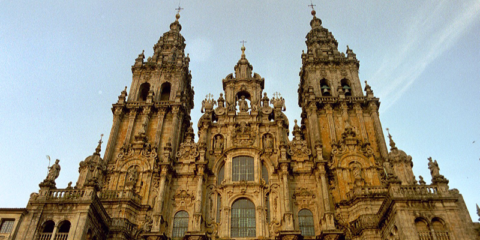 Urbiotica instala una solución de guiado de parking en Santiago de Compostela