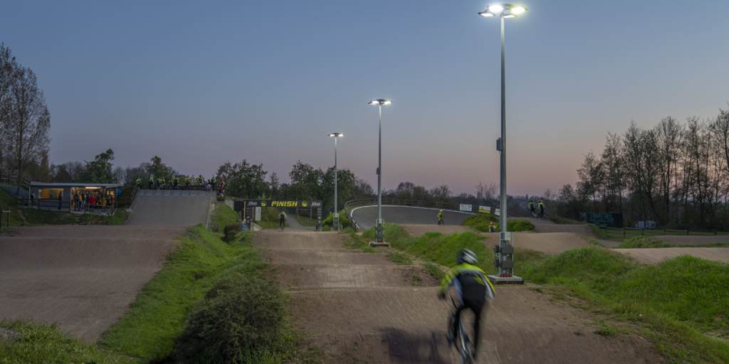 Schréder presenta ITERRA, una solución de control inalámbrica para aplicaciones de iluminación deportiva