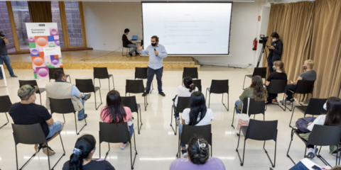 Comienza en el distrito de Nou Barris la iniciativa de inclusión digital ‘Connectem Barcelona’