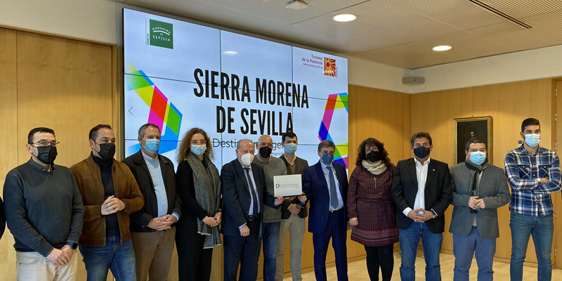 Sierra Morena de Sevilla y la provincia de Huelva reciben el distintivo de Destino Turístico Inteligente