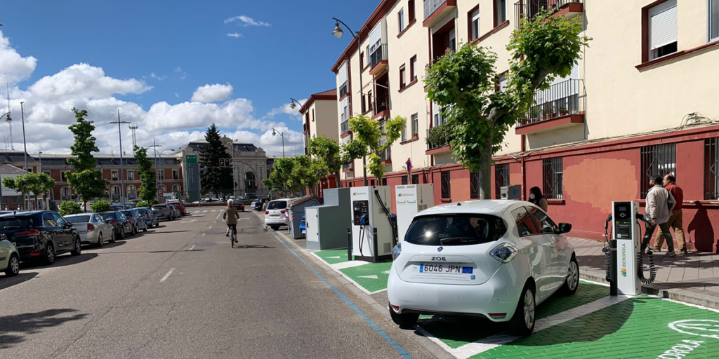 Valladolid cuenta con dos nuevas estaciones de recarga rápida para vehículos eléctricos