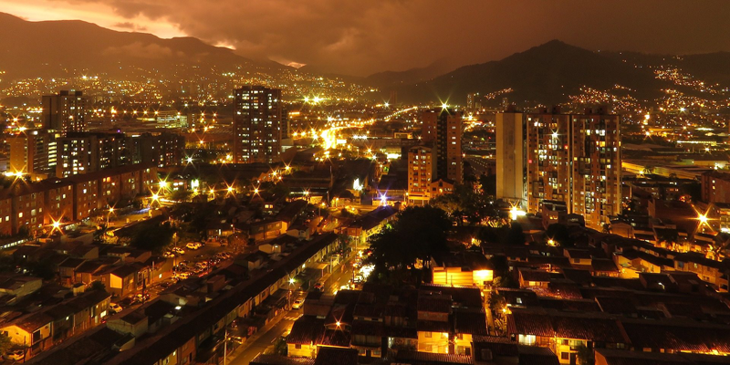 Segittur entrega a Medellín el distintivo de Destino Turístico Inteligente