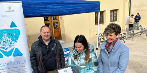 Yecla presenta una solución para facilitar el aparcamiento a las personas con movilidad reducida