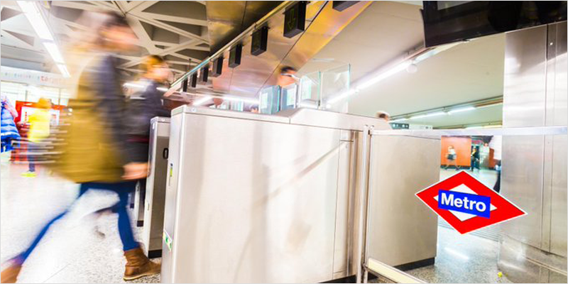 Un total de 32 estaciones del Metro de Madrid estrenarán tornos inteligentes
