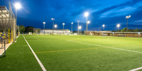 Schréder colabora en la renovación de la iluminación de un centro deportivo de Boadilla del Monte