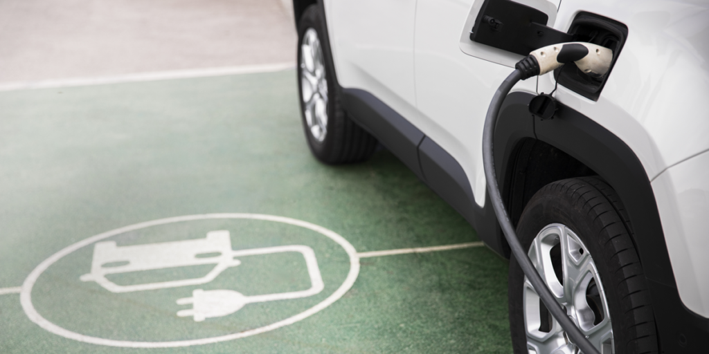 El Servicio Andaluz de Salud instalará en sus centros 308 puntos de recarga de vehículos eléctricos