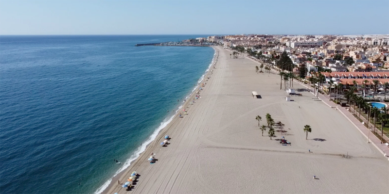 Roquetas de Mar impulsa su Plan de Sostenibilidad Turística para convertirse en un destino verde y digital