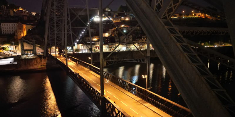 Televés ilumina con sus soluciones el Ponte Luís I de la ciudad de Oporto