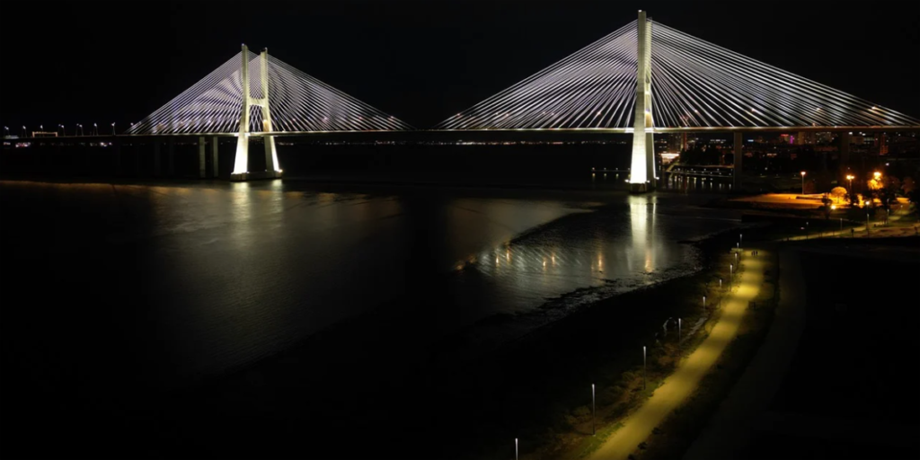 El Puente Vasco de Gama de Lisboa renueva su iluminación con las soluciones de Televés