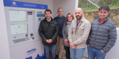 Los cajeros ciudadanos de Sepalo acercan la administración electrónica a la población de Cabra