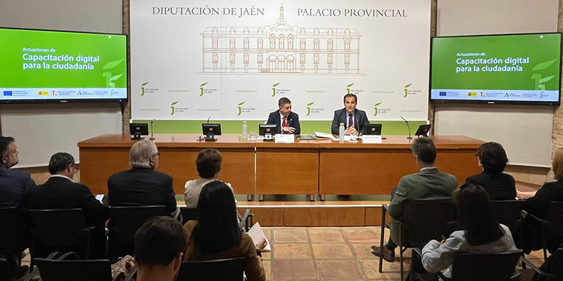 Más de 7.000 habitantes de municipios pequeños de Jaén se formarán en competencias digitales