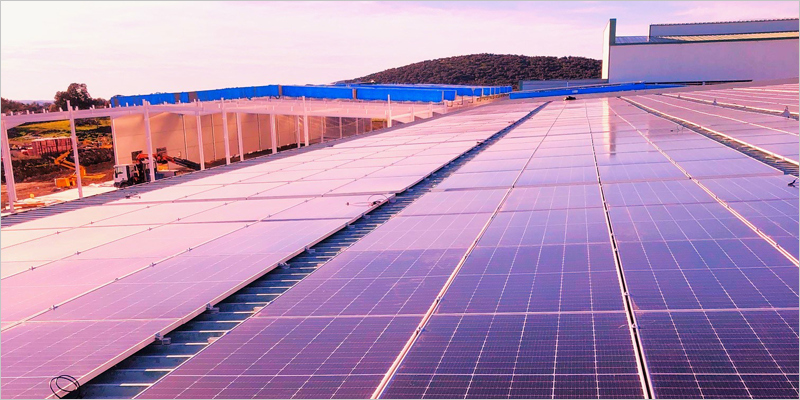 Endesa X instala una planta solar fotovoltaica en un complejo de Higuera La Real