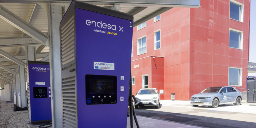 Endesa instala un hub de recarga de vehículos eléctricos en Sercotel Hotel Plaza Feria de Zaragoza