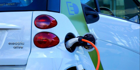 El Gobierno de Cantabria implanta puntos de recarga para vehículos eléctricos en casi 70 municipios