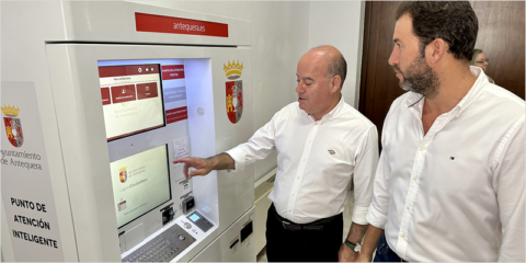 Antequera instala un cajero ciudadano de Sepalo para facilitar los trámites con la administración