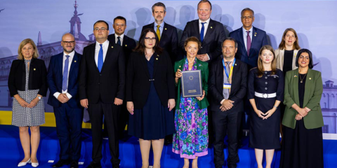 La Comisión Europea firma el Convenio Marco internacional sobre inteligencia artificial