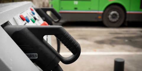 La propuesta de electrificación del transporte urbano de Endesa, presente en el congreso de ATUC