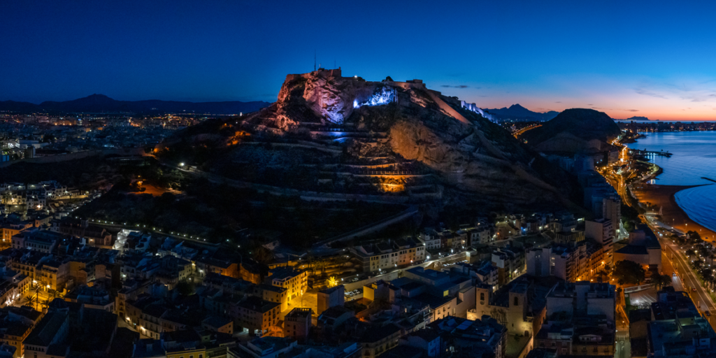 Transformación arquitectónica a través de la iluminación en Alicante y Palma de Mallorca