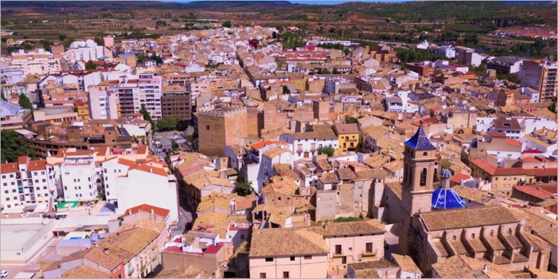 El sistema de estacionamiento inteligente de Requena se amplía con nuevos sensores de Urbiotica