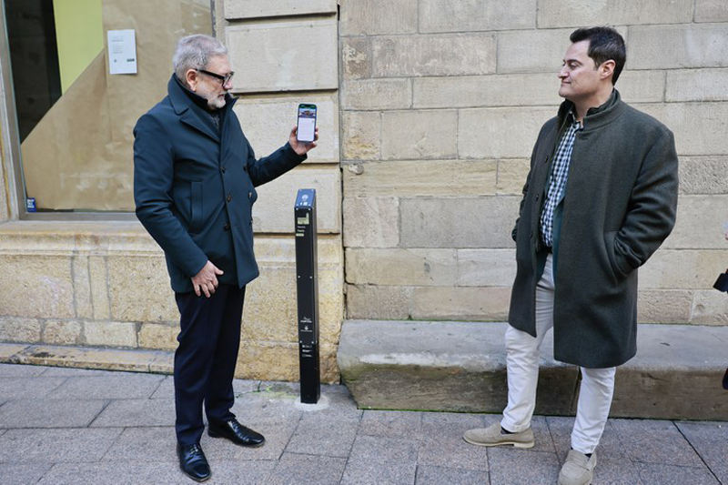 Lleida instala 62 nuevos postes de señalización turística inteligente para conocer el patrimonio de la ciudad