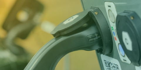 La Comisión Europea publica dos guías para un despliegue seguro y estratégico del vehículo eléctrico