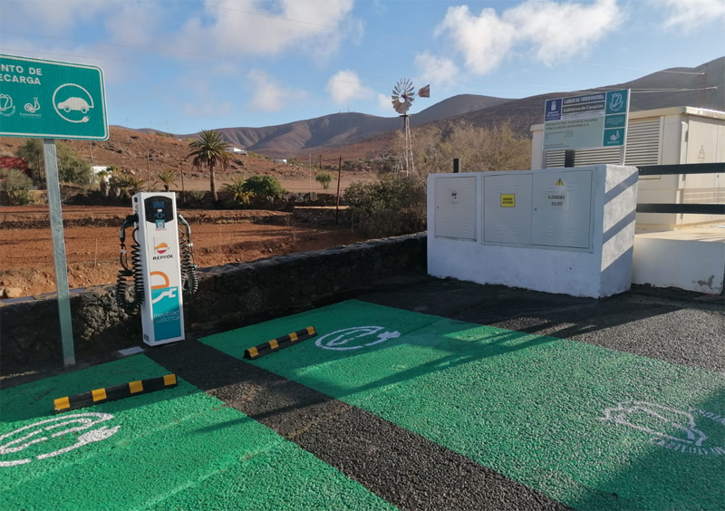 Fuerteventura fomenta la movilidad sostenible con la red insular de recarga de vehículos eléctricos