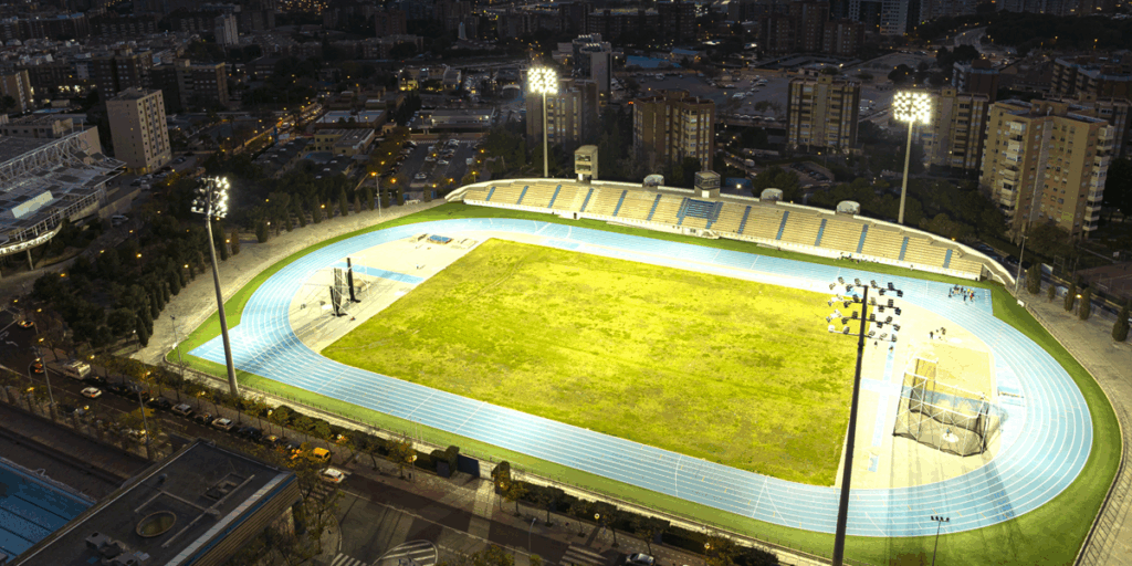 La iluminación inteligente mejora el rendimiento deportivo y la eficiencia energética