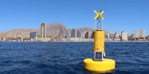 Dos boyas inteligentes permitirán extraer datos sobre la calidad de las aguas costeras de Benidorm
