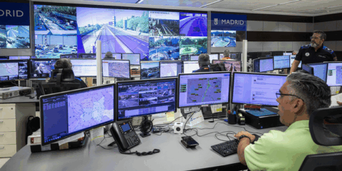 Las cámaras de IA instaladas en Madrid permiten la regulación automática de semáforos